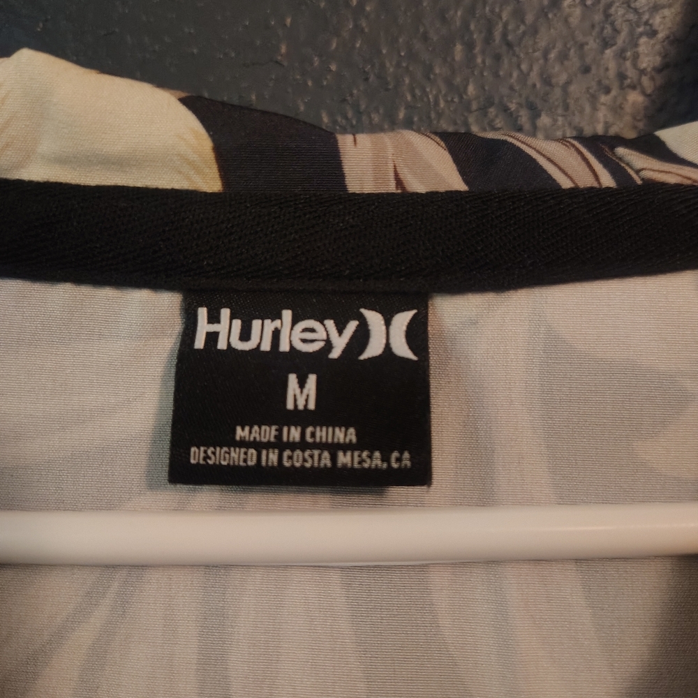 Hurley Cropped Athletic Black and Cream Floral Hoodie - Picture 2 of 7